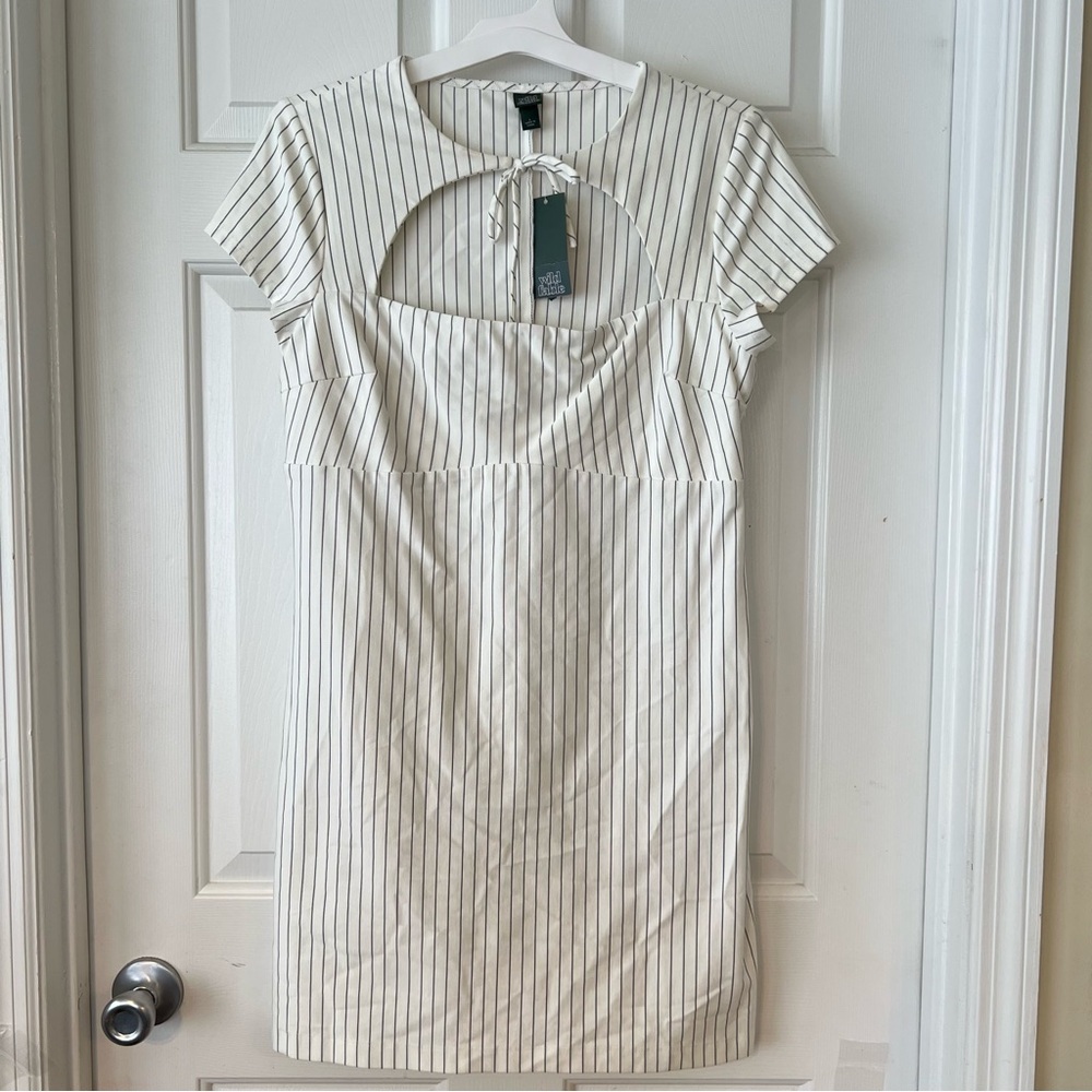 NWT Wild Fable Short Sleeve Mini Shift Dress- Black and White Size L - Picture 4 of 11